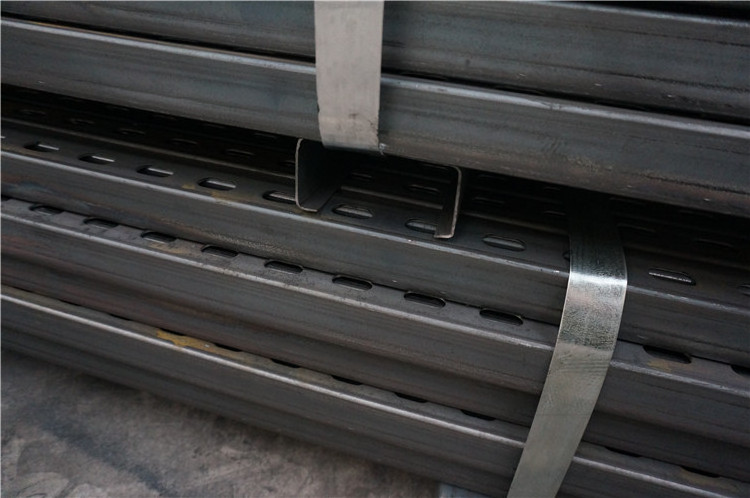 Slotted Steel Strut C Channel Seismic System Bracing Unistrut Galvanized Perforated Slotted C Steel Profiled Channel