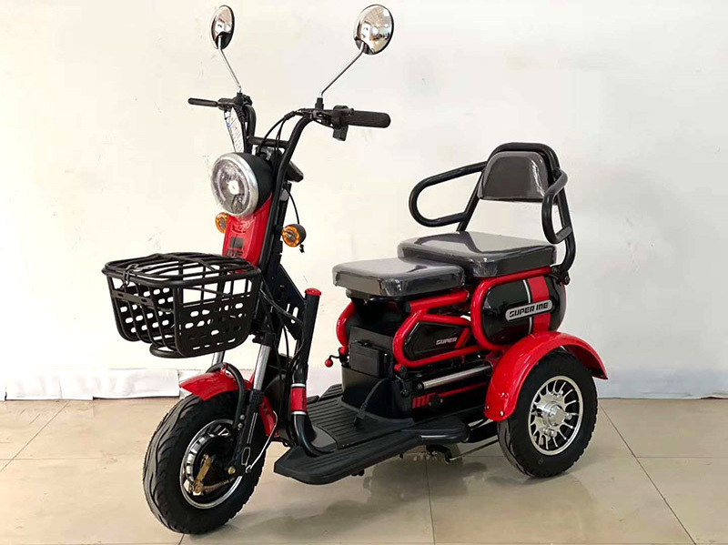 Custom OEM electric tricycle in electric scooters 3 three wheel disability with padals for adults / elderly