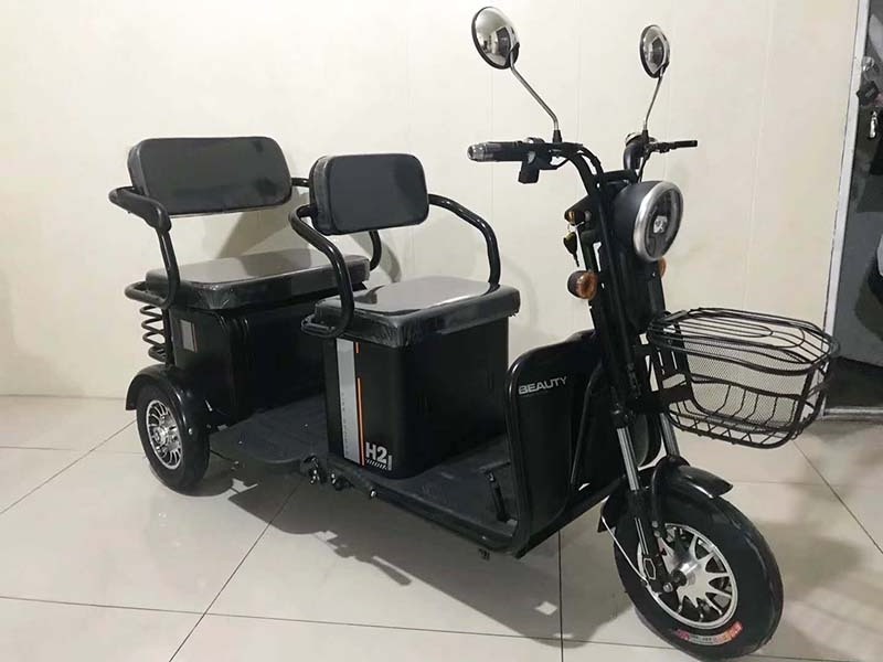 Hot sell electric tricycle in electric scooters 3 three wheel with padals trike bike for adults