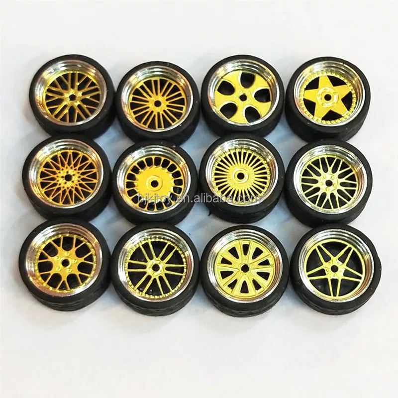 1/64 Scale Alloy Car Model Custom Wheels Rubber Tires with Brake Caliper Simulation Wheel Hub