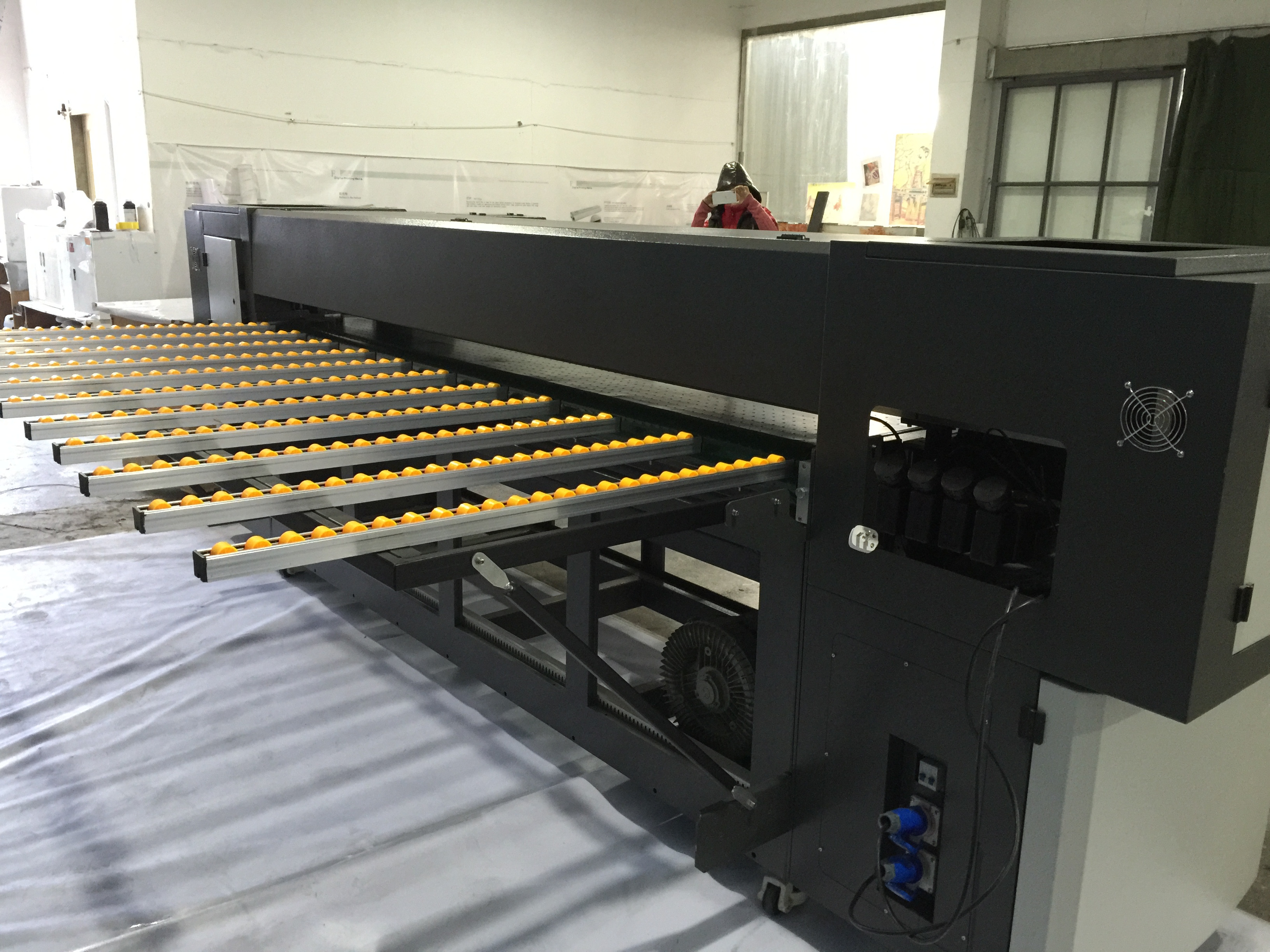 R8 1.8m 3.2m i3200 Heads 2400dpi Digital Acrylic PVC Board Roll to Roll and Flatbed Hybrid UV Printer Printing Machine