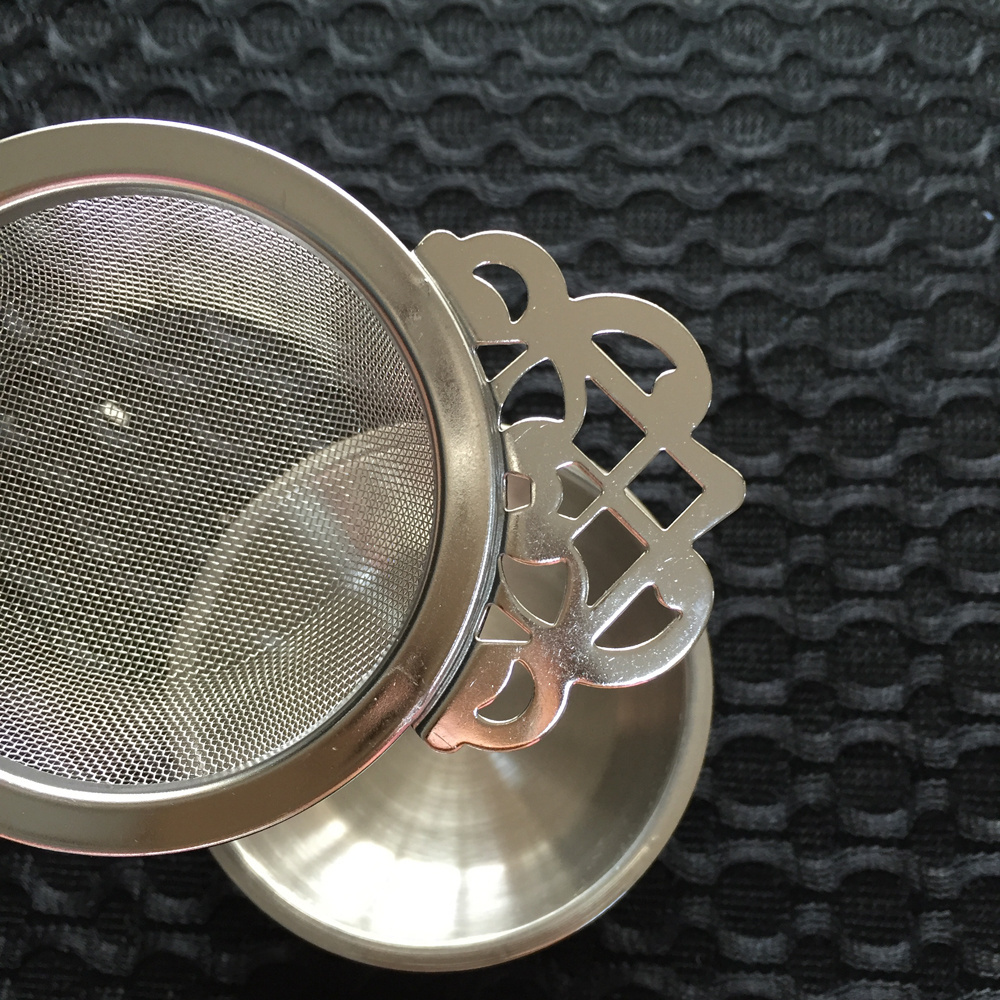 Stainless steel tea strainer/tea infuser