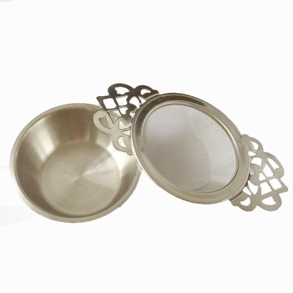 Stainless steel tea strainer/tea infuser