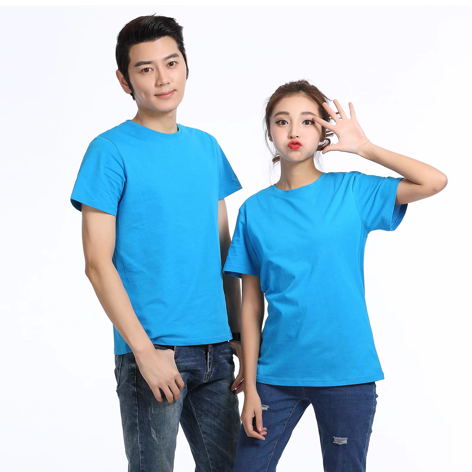 Free clothing samples 190Gsm Cotton Couples embroider t-shirts