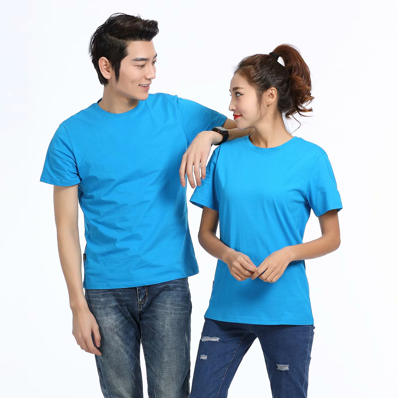 Free clothing samples 190Gsm Cotton Couples embroider t-shirts