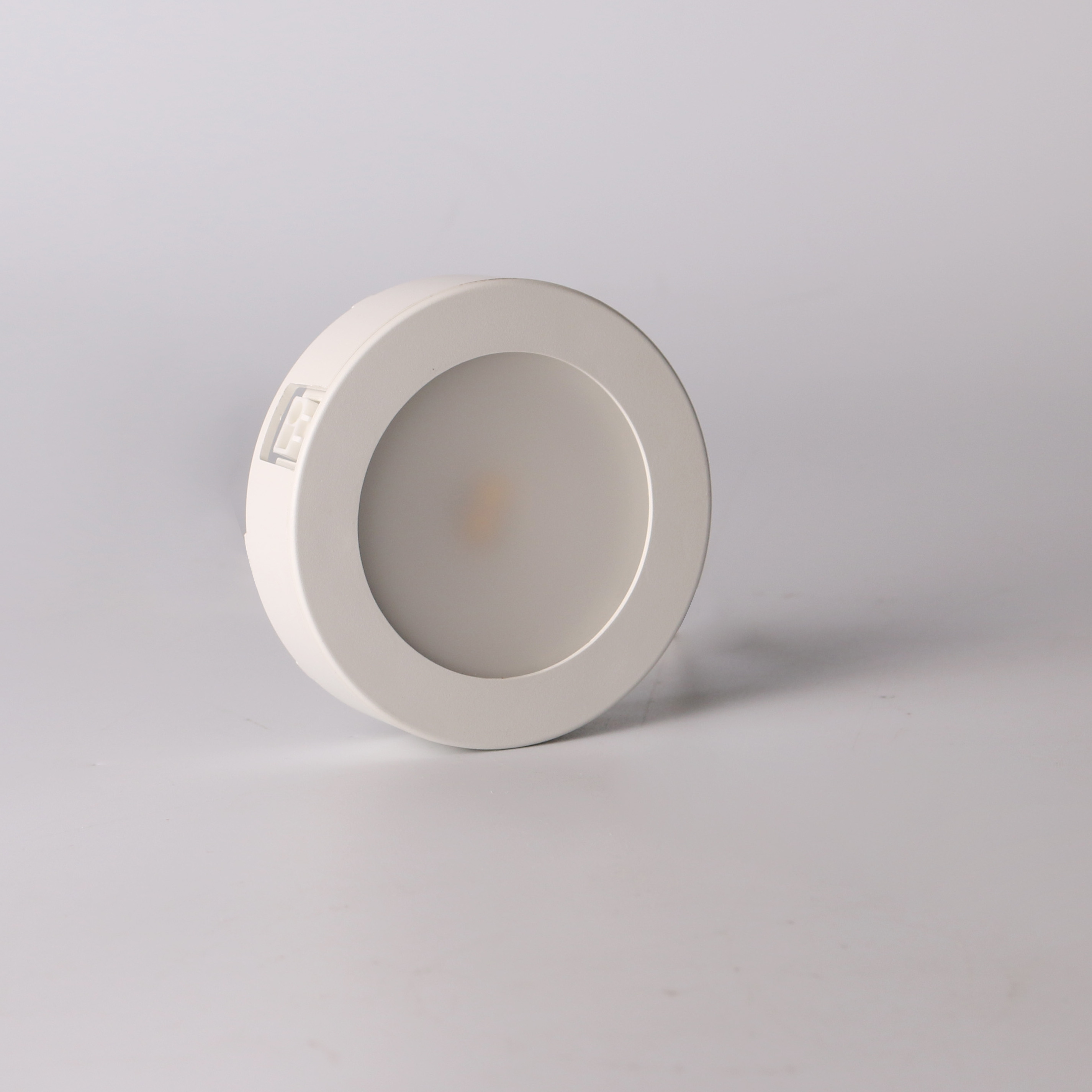 Plug and Direct Wire Led Puck Lights 3W led closet light