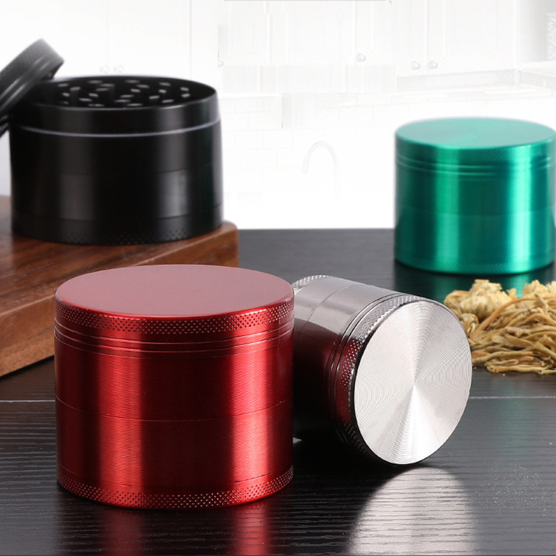 Wholesale Metal Zinc Alloy Tobacco Grinder 4 Layers Premium Custom Dry Herb Grinder for Smoking Accessories