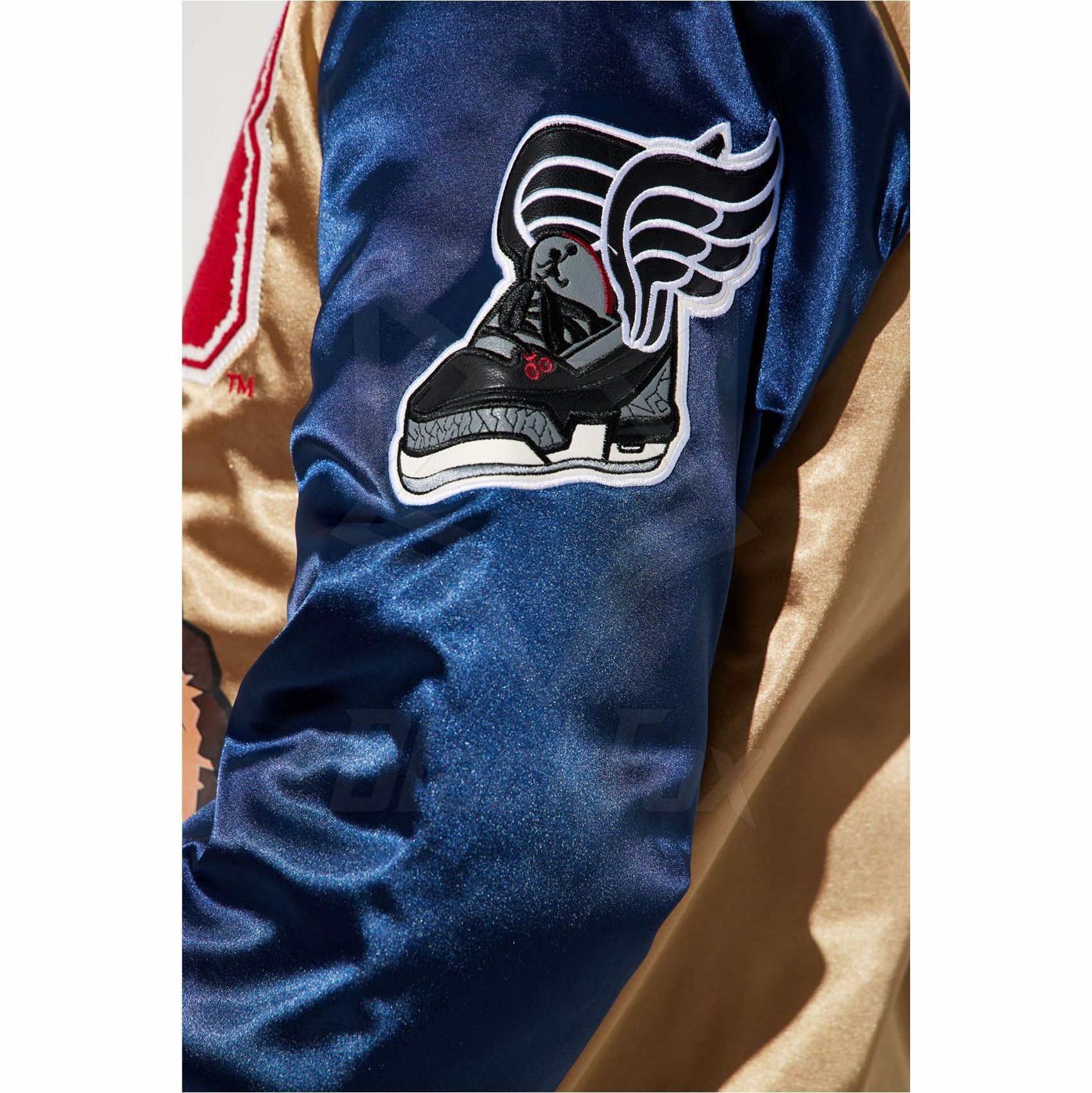 Hot Selling Sublimation Polyester Satin Varsity Jacket Custom Embroidery Patch Satin Jacket Slim Fit College Boy Team Jackets