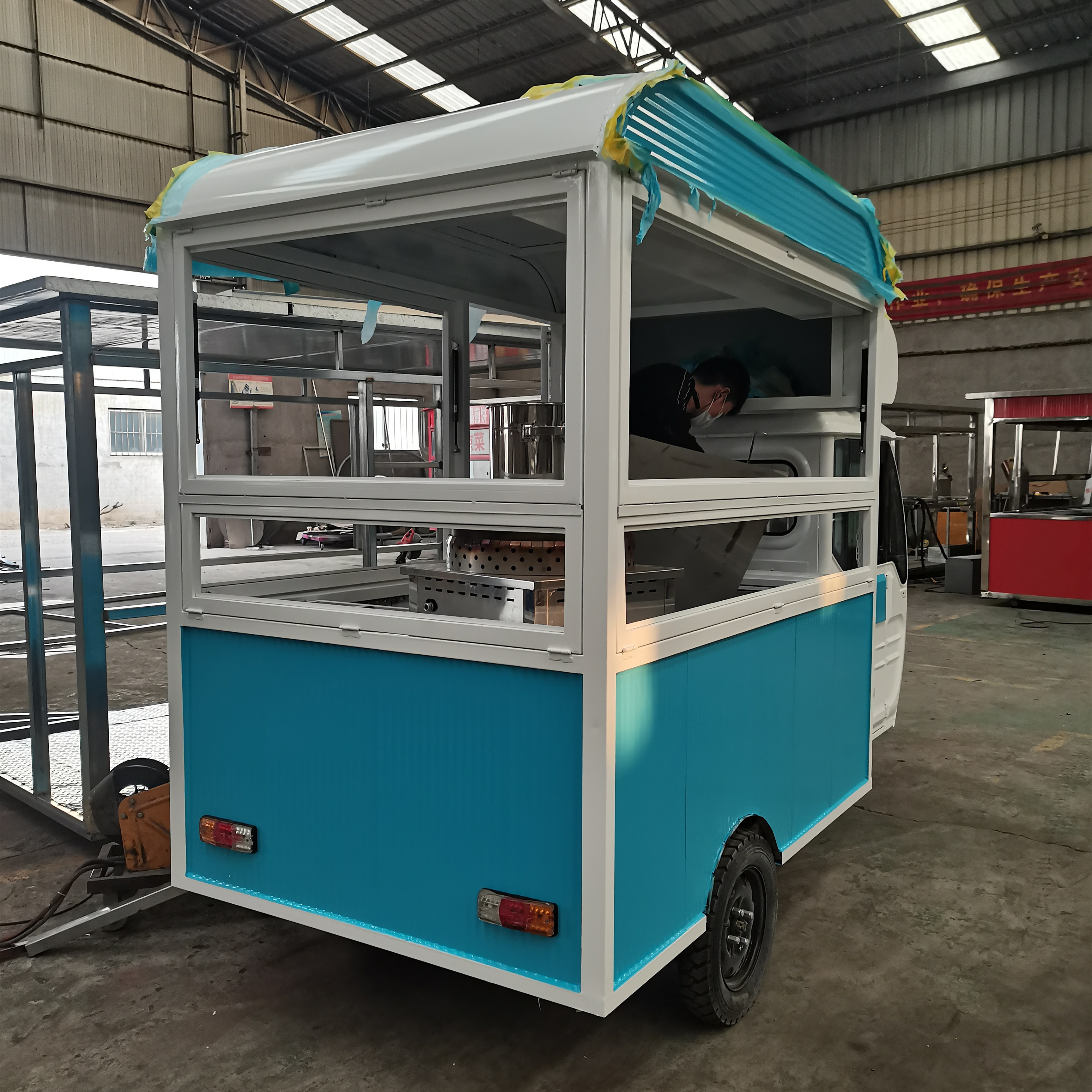 2022  hot selling  factory outlet  multipurpose mobile electric  fast food snack beverage drinks tricycle  pedicab three-wheeler