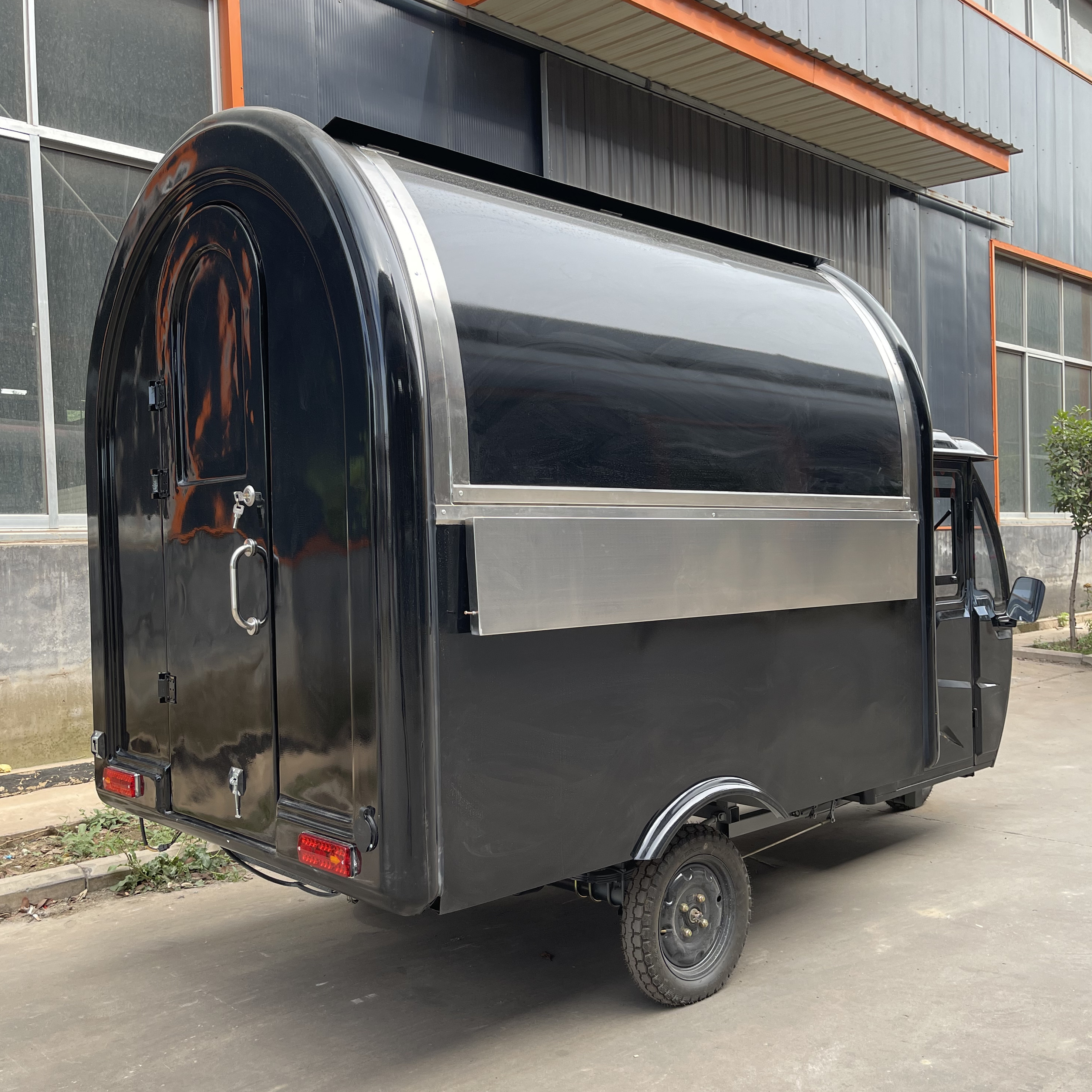 factory outlet multipurpose mobile electric fast food snack beverage drinks ice cream coffee  tricycle pedicab three-wheeler