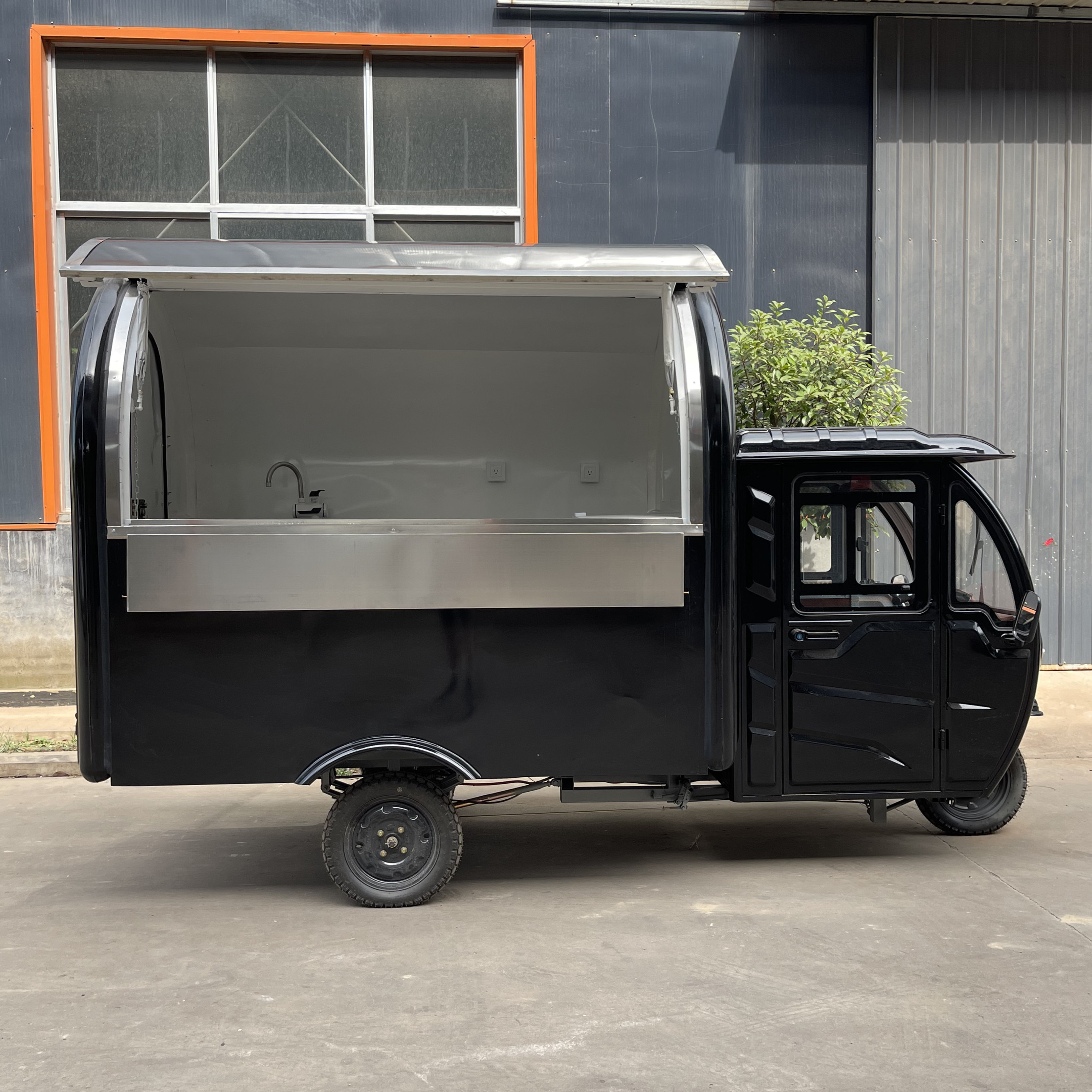 factory outlet multipurpose mobile electric fast food snack beverage drinks ice cream coffee  tricycle pedicab three-wheeler