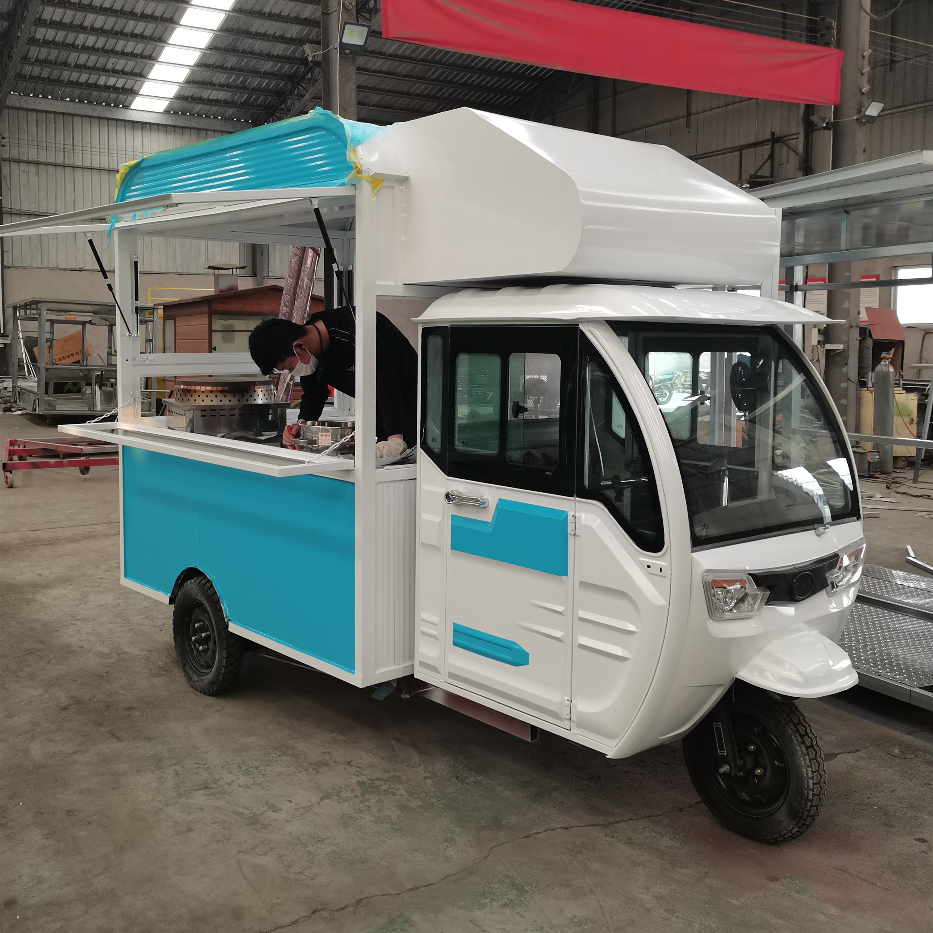 2022  hot selling  factory outlet  multipurpose mobile electric  fast food snack beverage drinks tricycle  pedicab three-wheeler