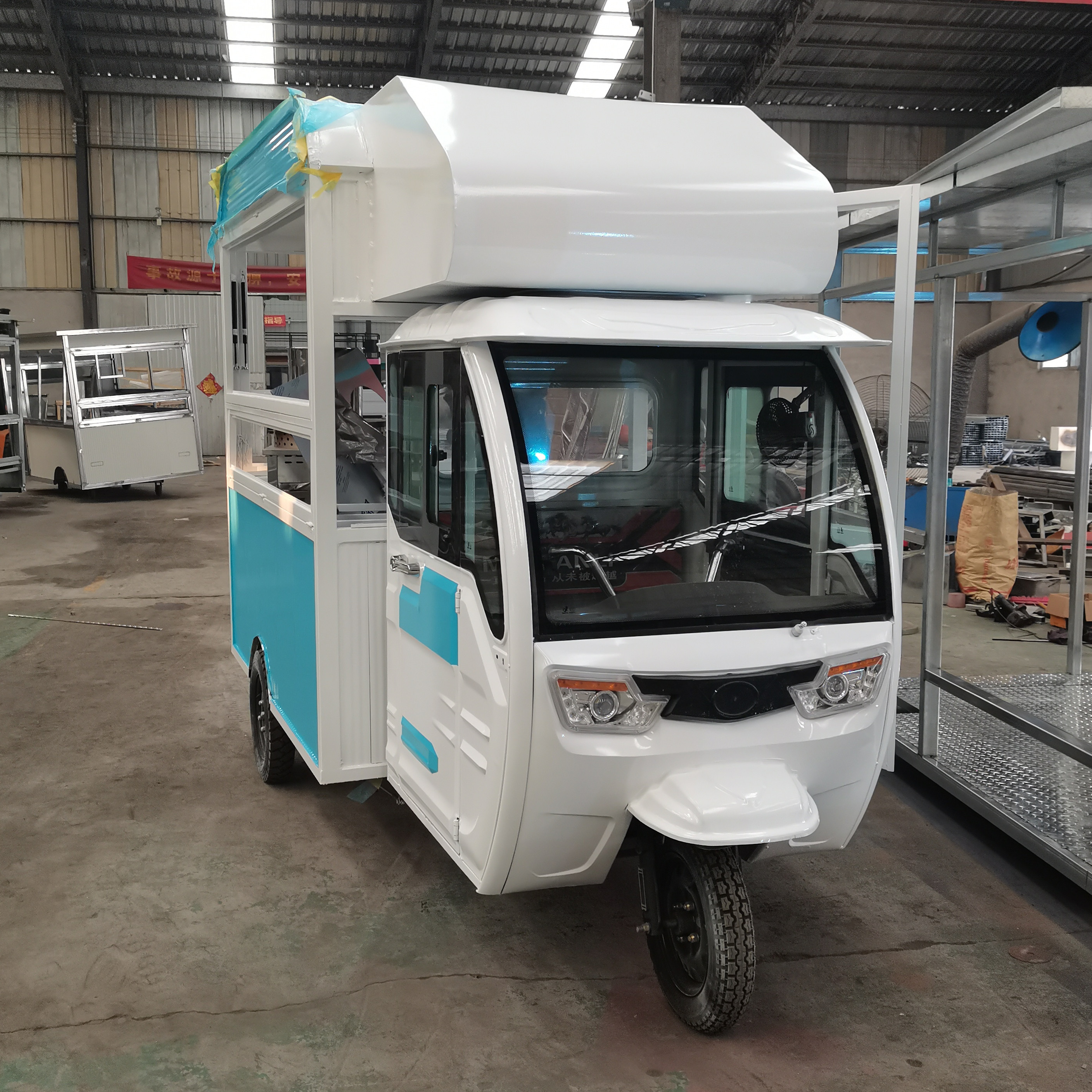 2022  hot selling  factory outlet  multipurpose mobile electric  fast food snack beverage drinks tricycle  pedicab three-wheeler