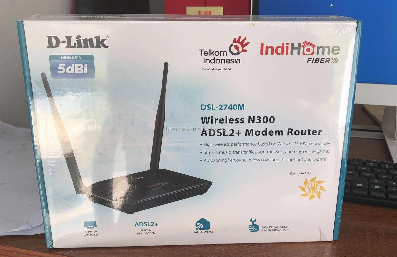 D-Link DSL-2740M Wireless N300 ADSL2+ Modem Router - 4x 10/100 Fast Ethernet LAN Ports PK TP-LINK