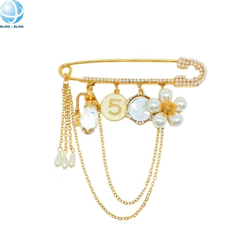 New style hot selling number 5 brooches jewelry cc fashion gg women designer brooches and pins