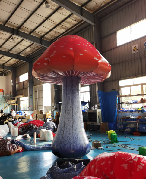 Outdoor Large Inflatable Mushroom with Led Light / Led Mushroom Backyard Decoration for Event   Party