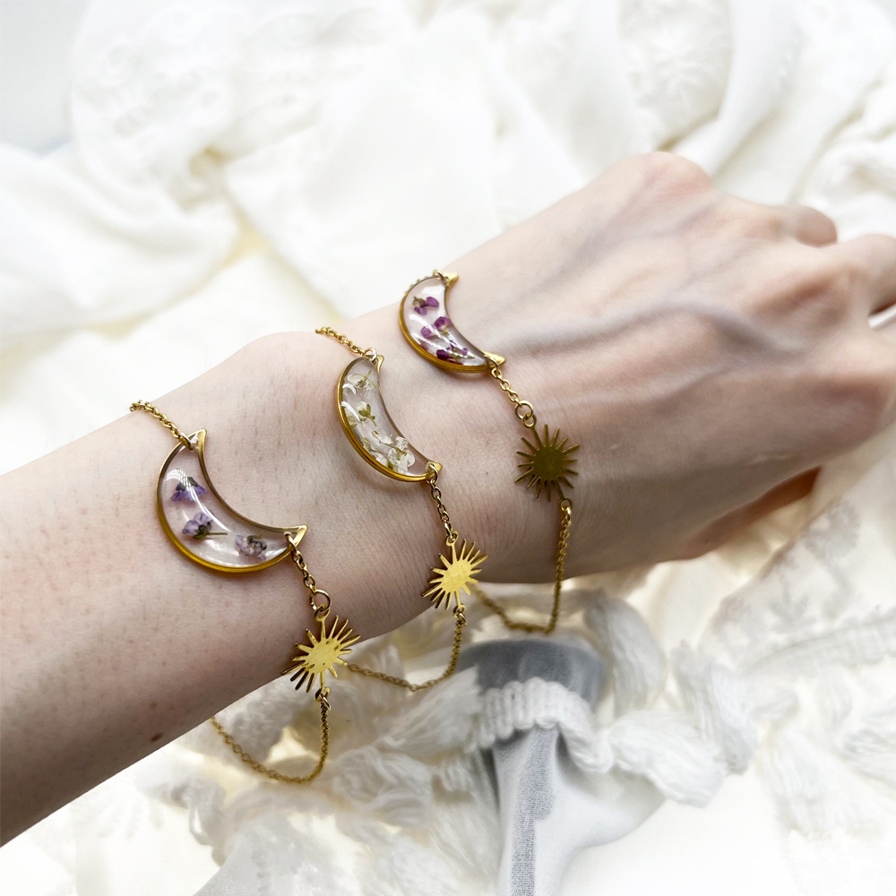 Valentine's Day Gift Bohemian moon and star  Luxury 18k Gold Stainless Steel  Dried Real Flowers Bracelets