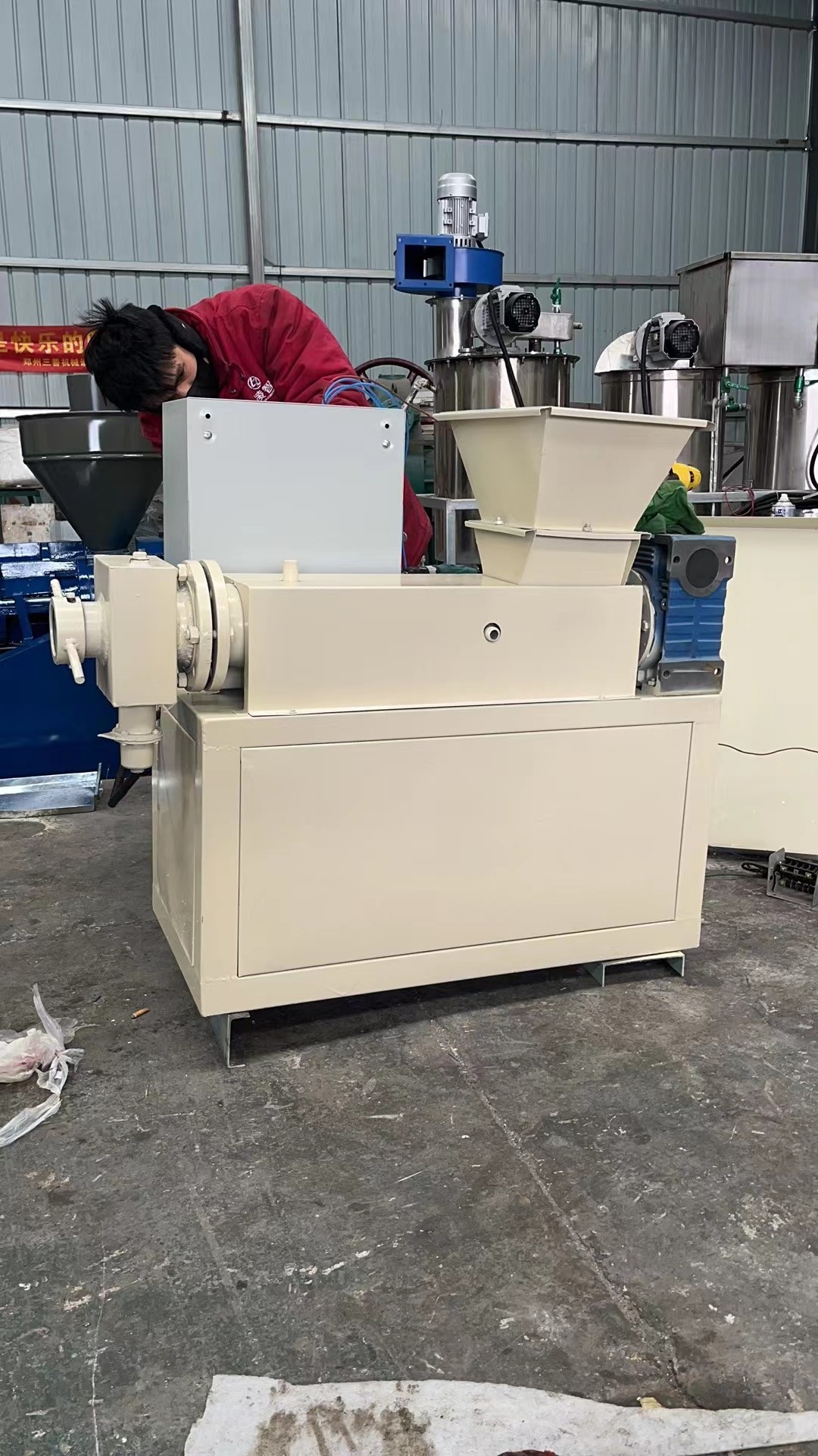 Soap Bar Making Machine Hot Product 2024 Provided Soap Extruder Soap Cutter