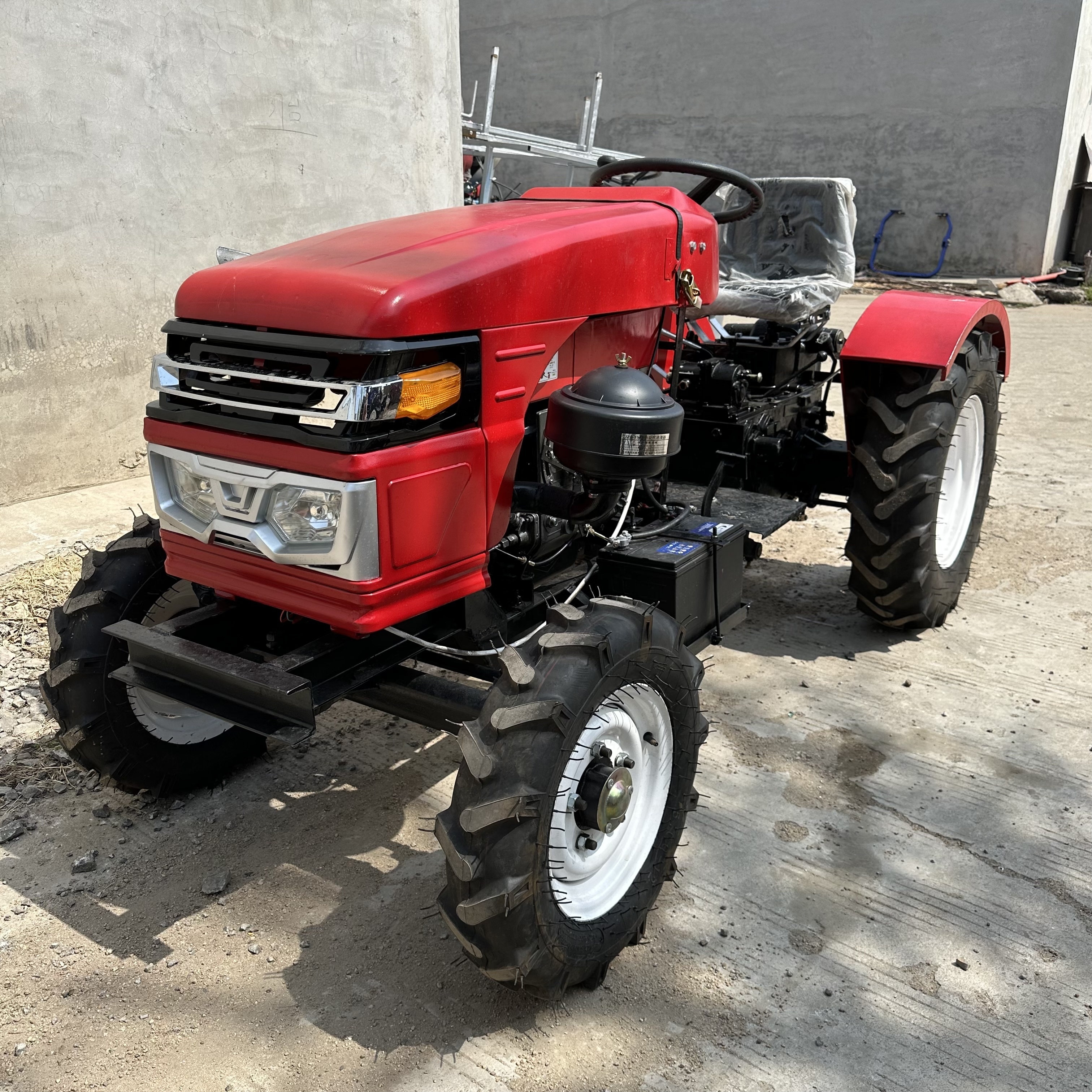 farm 4x4 agricultural mini tractors china 4wd 30hp 35 hp four-wheel drive tractor with Front loading bucket