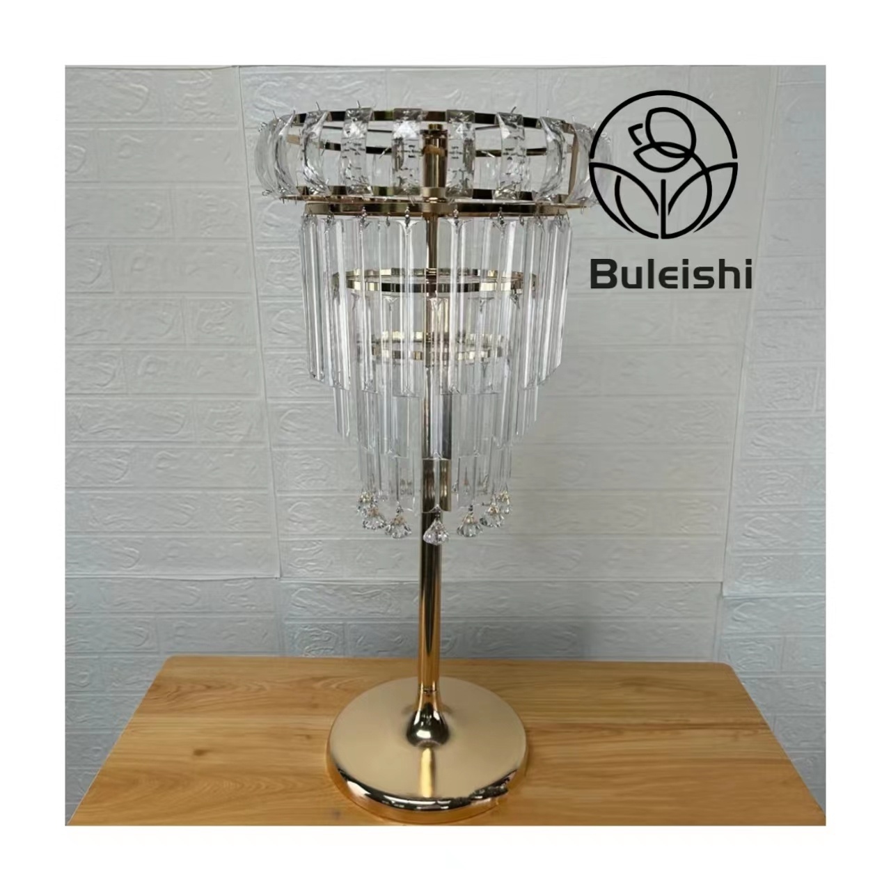 Metal Tall Artificial Flower Stand Wedding Decoration Gold Candelabra Crystal Centerpieces