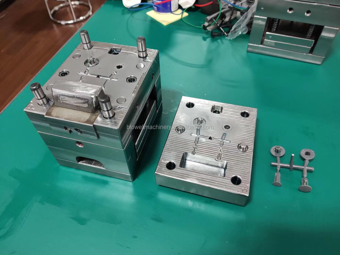 High quality  plastic precise PLC electric servo motor benchtop macro mini desktop injection moulding molding  machines