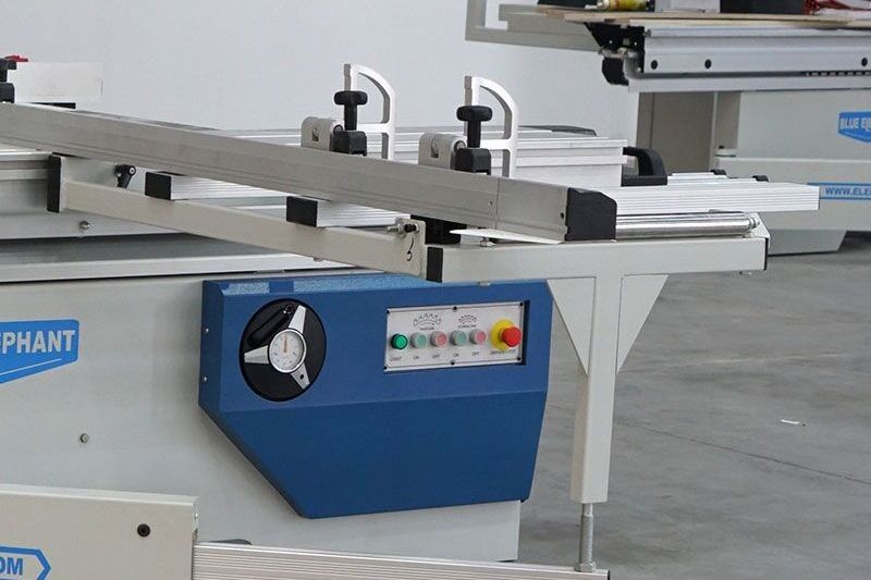 High quality 6130 sliding table panel saw cnc melamine board 3200mm wood cutting machine  for wood furniture cabinet