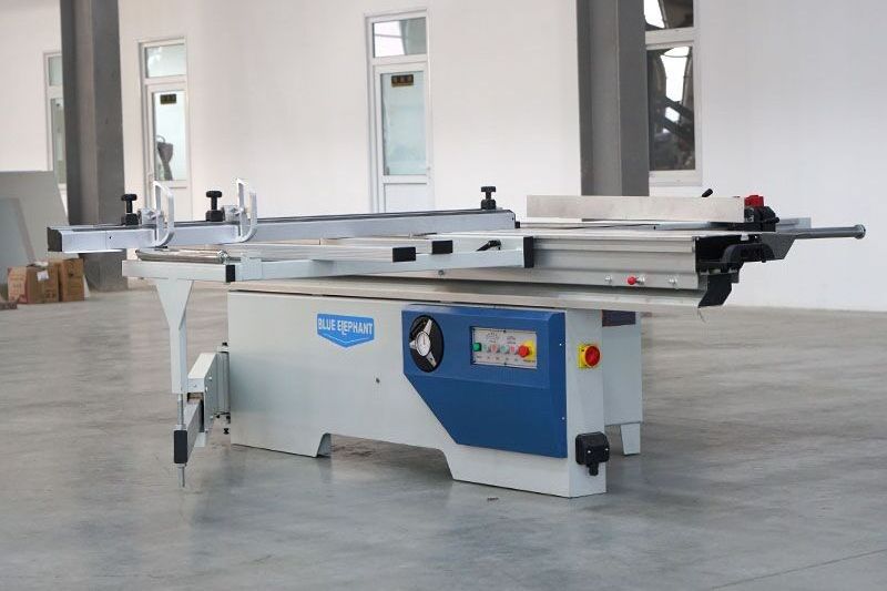 High quality 6130 sliding table panel saw cnc melamine board 3200mm wood cutting machine  for wood furniture cabinet