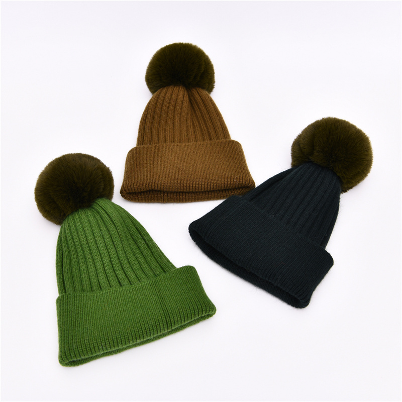 Custom Knitted Winter Beanie with Detachable Faux Rabbit Fur Pompom Wholesale Christmas Beanie Cashmere Wool Knit Pom Hat