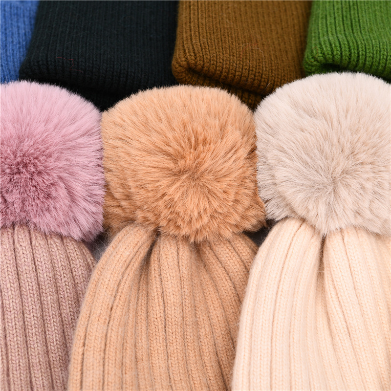 Custom Knitted Winter Beanie with Detachable Faux Rabbit Fur Pompom Wholesale Christmas Beanie Cashmere Wool Knit Pom Hat