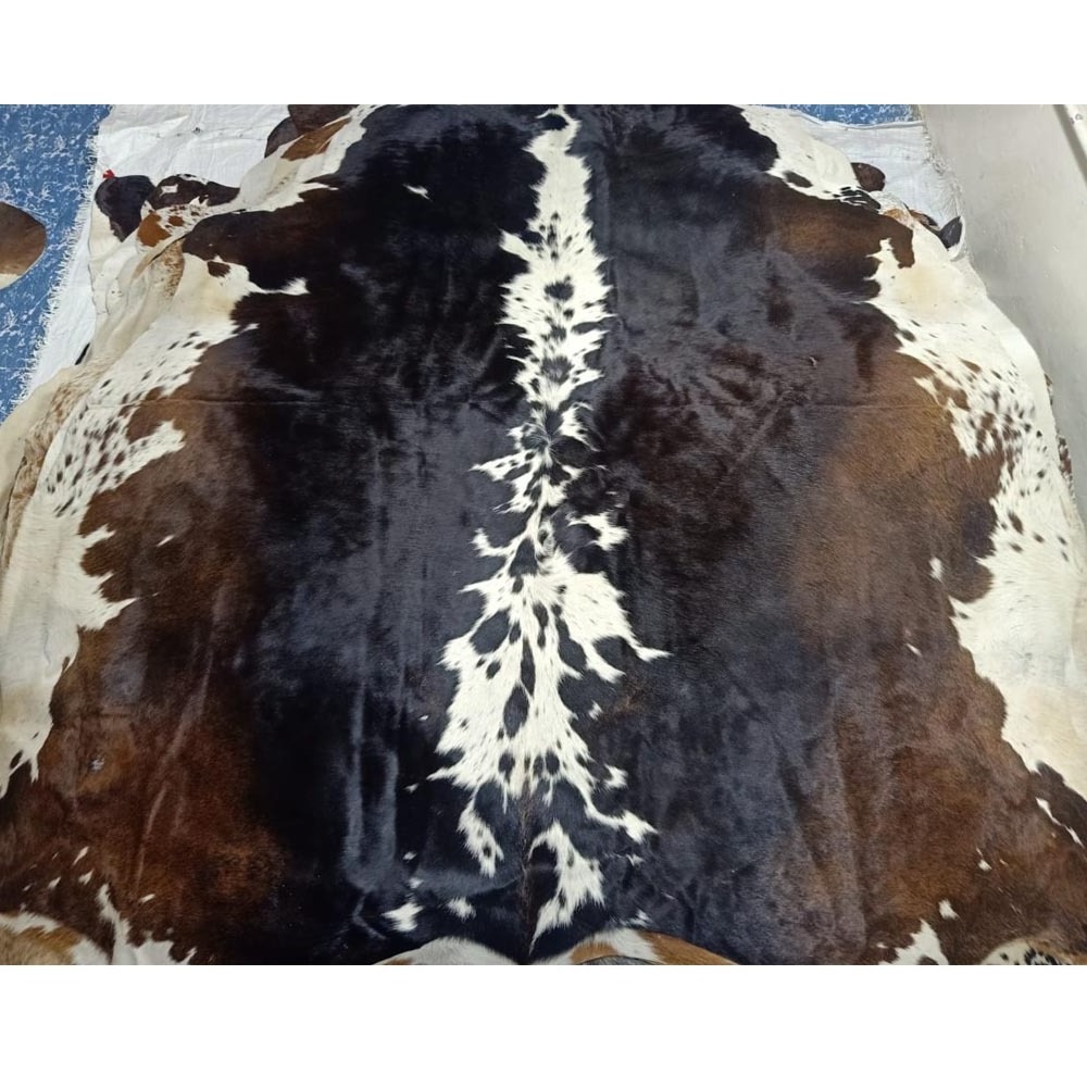 Large Cowhide Rugs 100% Cowhide Leather Rugs Tricolor Cow Hide Skin Carpet Area 15-35 SQFT Natural Cow Hide Skin Rugs