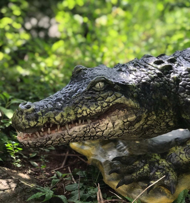 Bluelizard - Animated realistic Life Size Big Animatronic Animal Moving Crocodile for Zoo