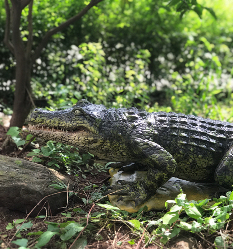 Bluelizard - Animated realistic Life Size Big Animatronic Animal Moving Crocodile for Zoo