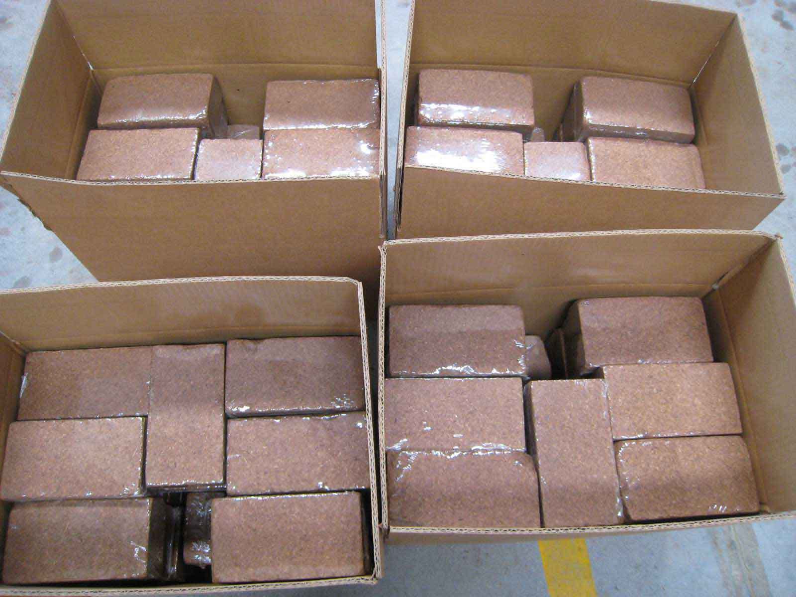 Soilless Gardening Wholesale, 100% Natural Coco Coir Fiber Coco Bale, 5 kg Coco Peat Block