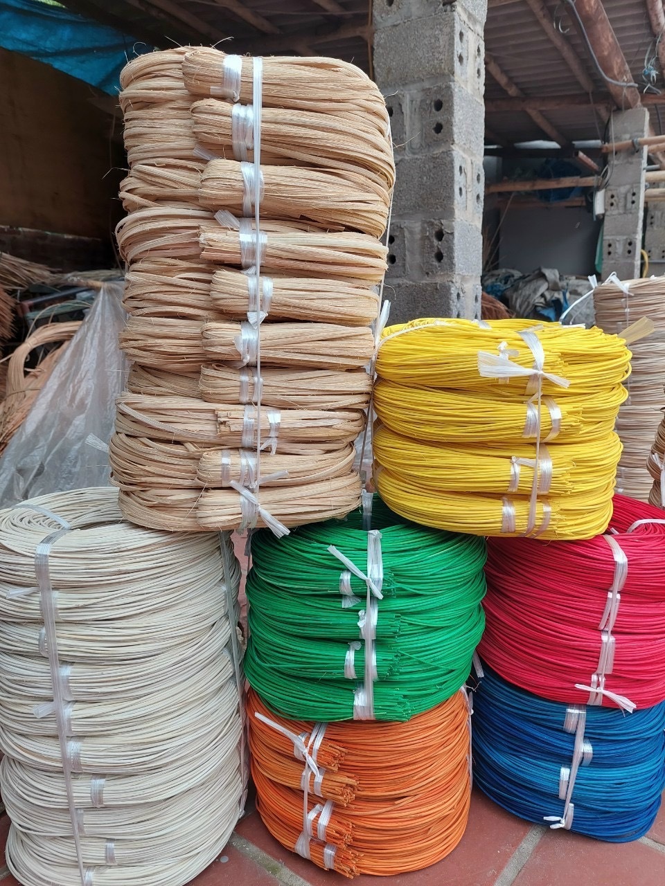 SUPPLIER RATTAN CORE NATURAL RAW RATTAN MATERIAL ROUND CORE  RATTAN CANE FROM VIET NAM BLUE LOTUS MS. AMELIA +84 855 014 447