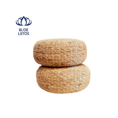 In 2024, the most well-liked and reasonably priced option for a living room is the Blue Lotus Water Hyacinth Cushion Pad.