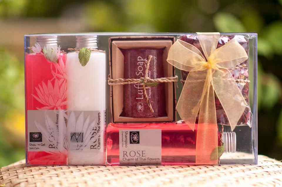 Wholesale OEM Shower Gel Gift Set Herbal Handmade Gift set Bath Gift Set Handmade Thailand Soap 100g shampoo 250ml