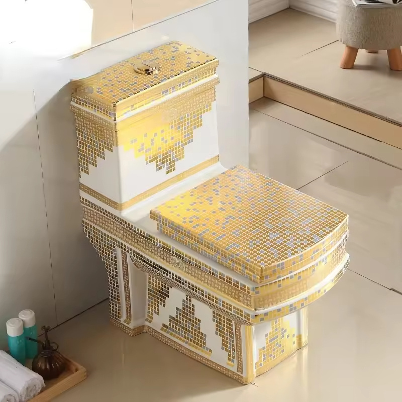 Luxurious Villa electroplated bathroom WC one piece ceramic gold pattern toilet  one piece gold bathroom toilet