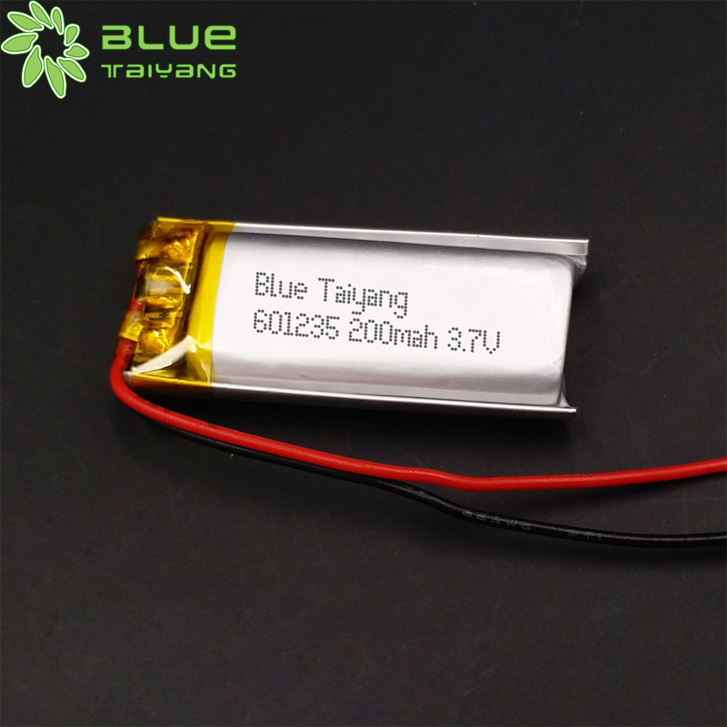 Customized Capacity small lithium rechargeable li ion battery 601235 3.7v 200mah 250mah 300mah li polymer battery for toys