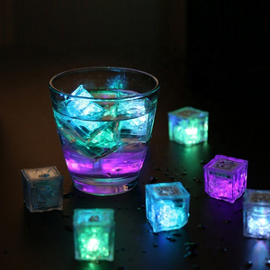 LED Ice Cubes Bar Fast Slow Flash Auto Changing Color Crystal Cube Water-Activated Light-up 7 Color For Romantic Party