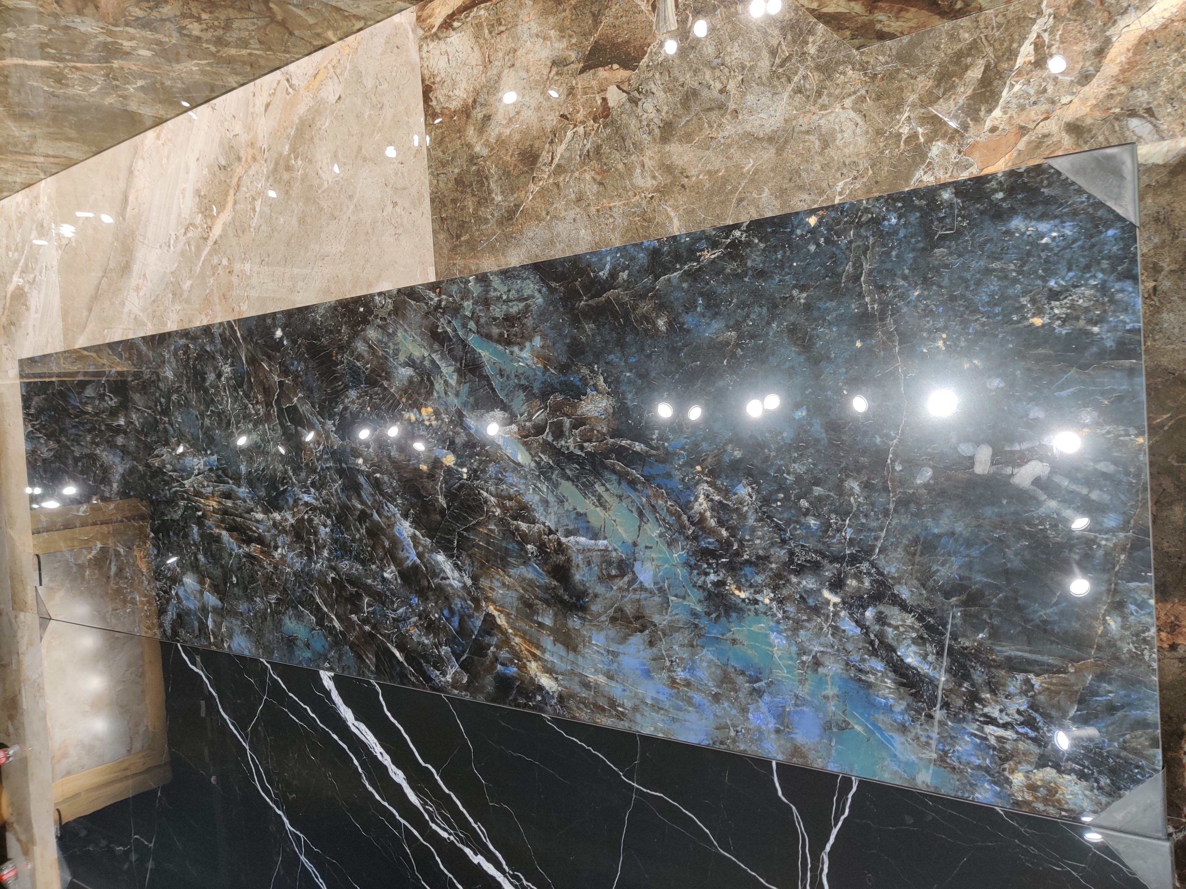 Manufacturer of Luxury 1200x3000x15mm Large format porcelain tile for ...