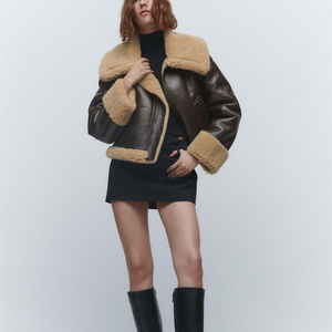 2024 Wholesale Thick Warm Faux Lamb Fur Double Face Jacket Winter Cropped Shearling Coat Women