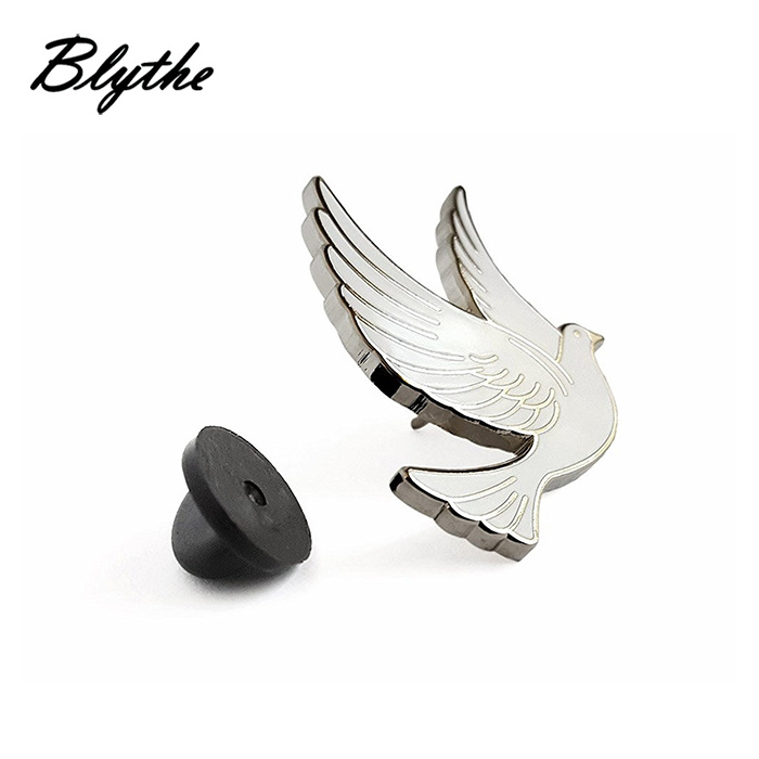 Latest design metal gold plated white peace dove shape enamel lapel pin badge 3d enamel pin