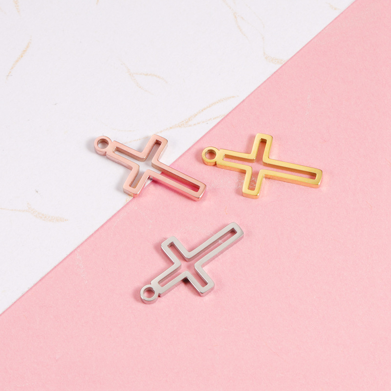 Wholesale Cross design Jewelry Charm Silver / Gold  / Rose gold stainless steel small Pendant charms for jewelry making