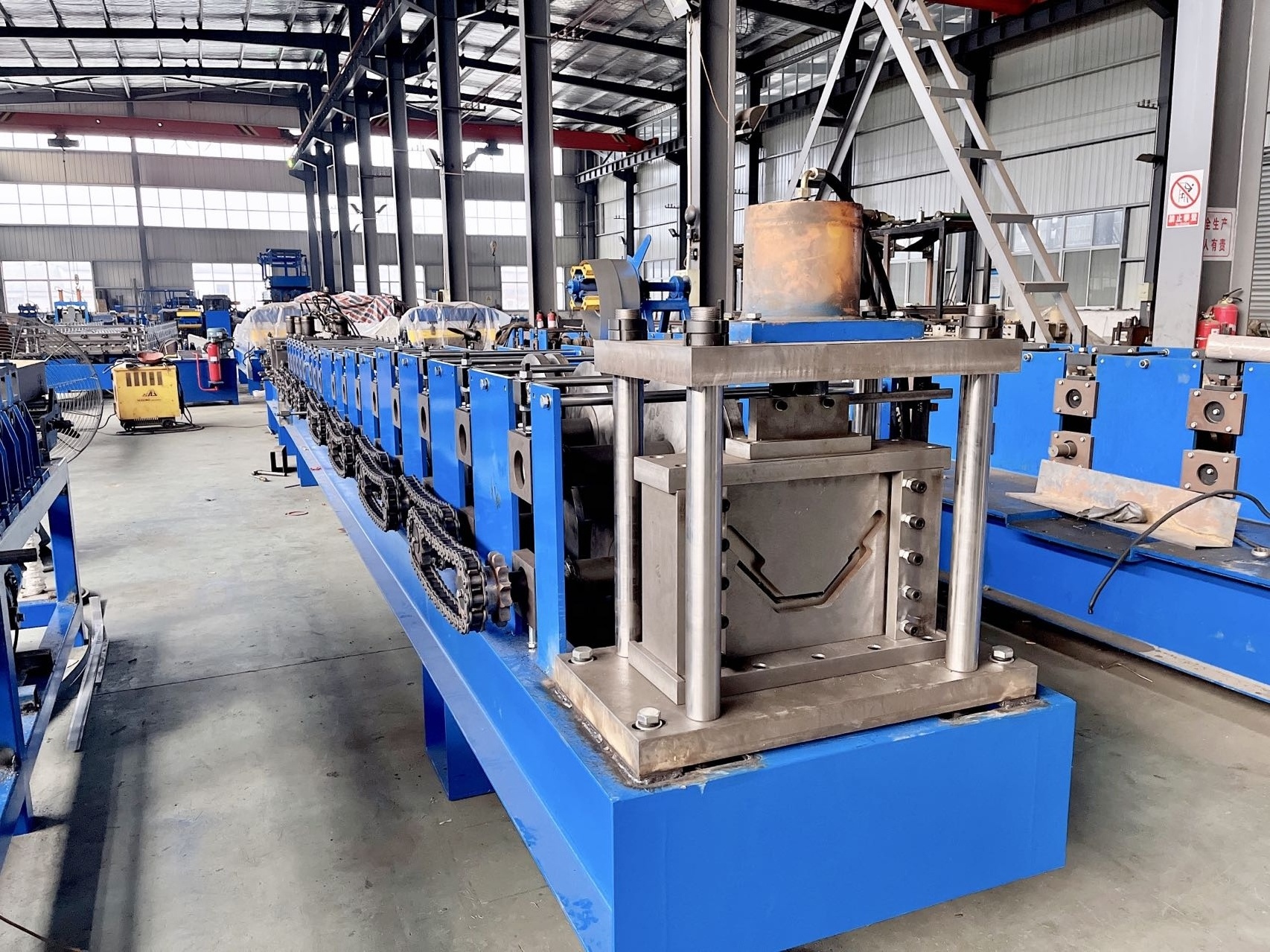 Automatic Steel Rain Gutter Make Rectangular Downspout Pipe Roll Forming Machine with Elbow Bending Machine