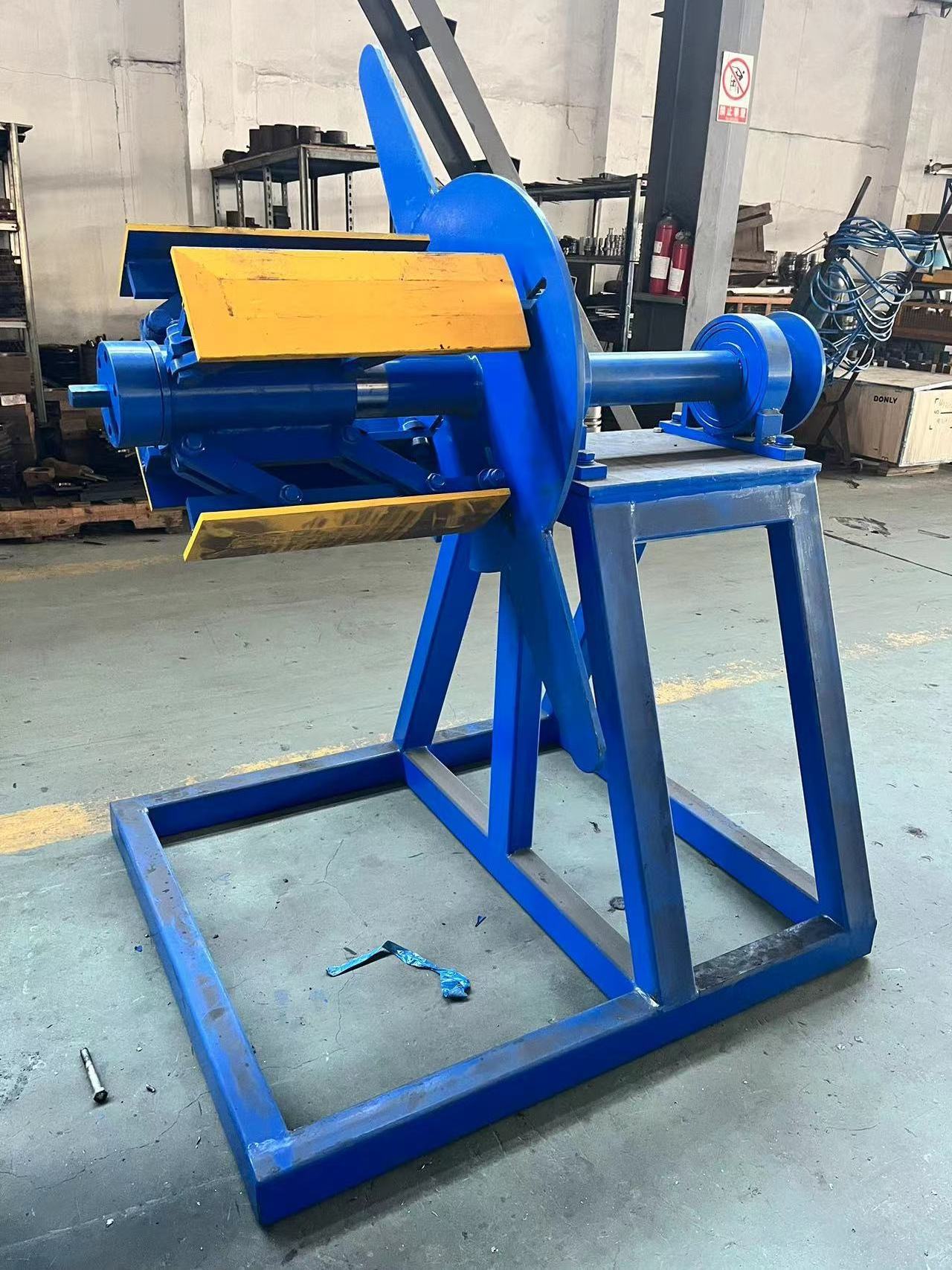 2023 best  color coil  3 tons hydraulic uncoiler/ decoiler machine price steel uncoiler machine