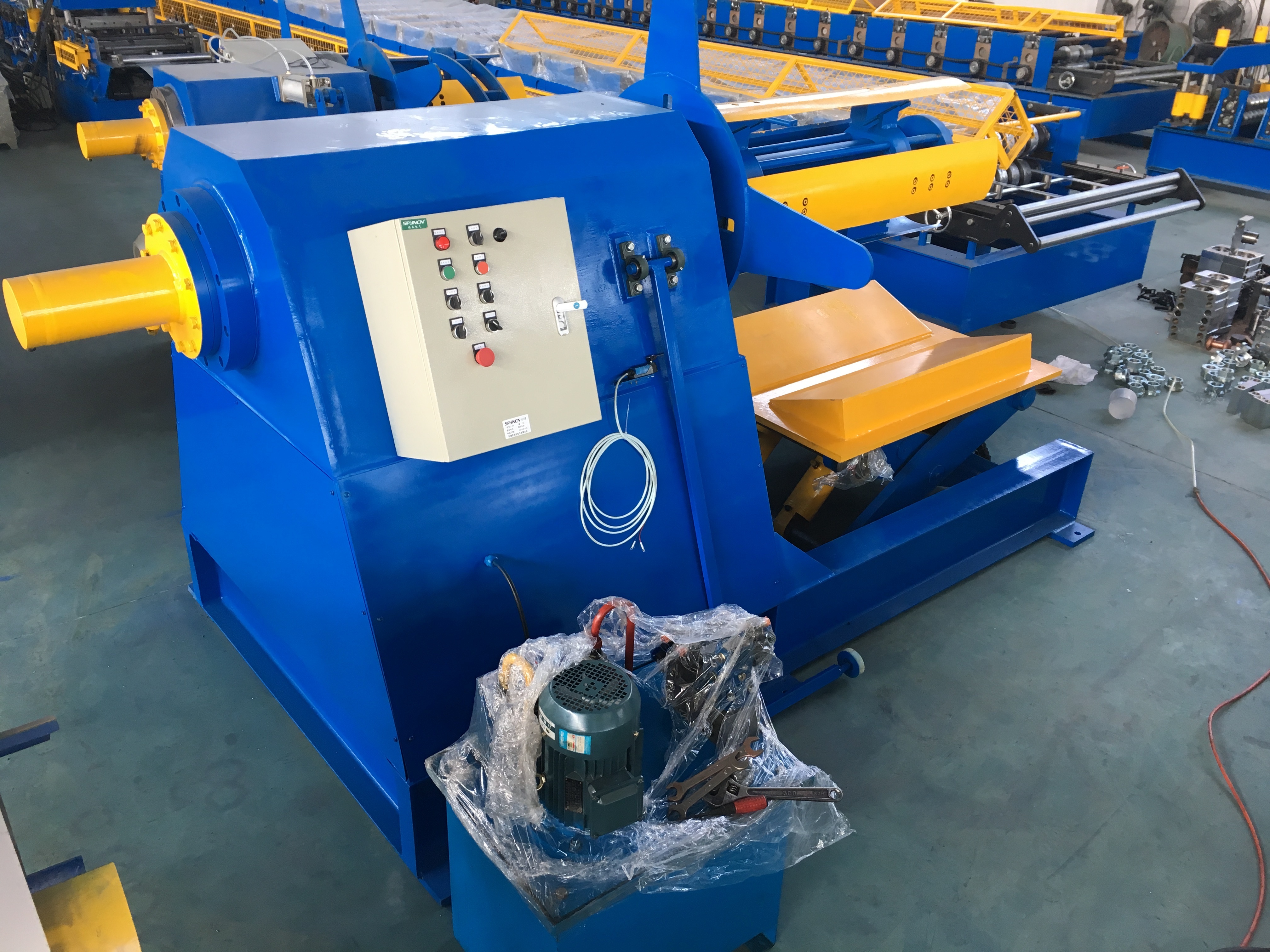 2023 color coil 5 tons hydraulic uncoiler/ decoiler machine price Hydraulic steel coil decoiler mandrel uncoiler machine