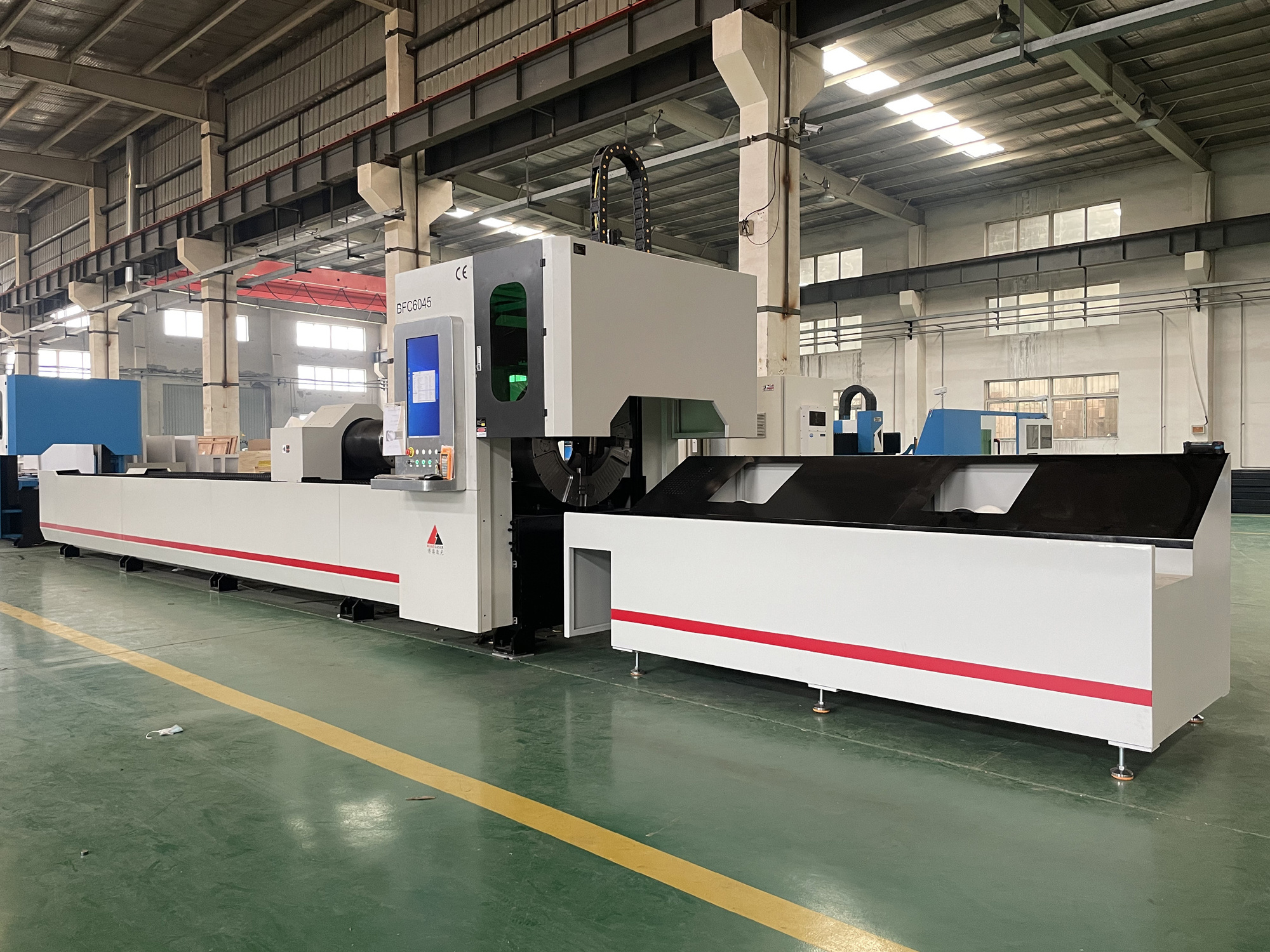 D240x6000mm round square Pipe Tube Laser Cutter double chucks 3kw 4kw 6kw 8kw automatic metal steel tube laser cutting machines