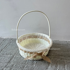 Hot Style Lace Basket with Handle Plastic Rattan Flower Basket Wedding Home Decoration