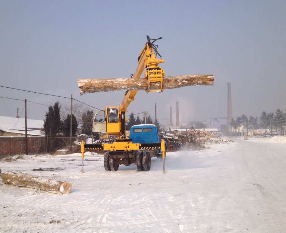 Forest Crane Hydraulic Truck Mounted Lifting Crane Timber Trailer Crane