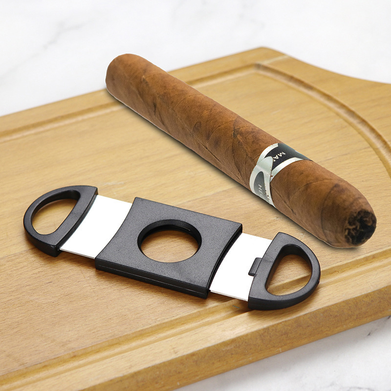 Hot selling double blade cigar cutter stainless steel v cut novelty cigar cutters